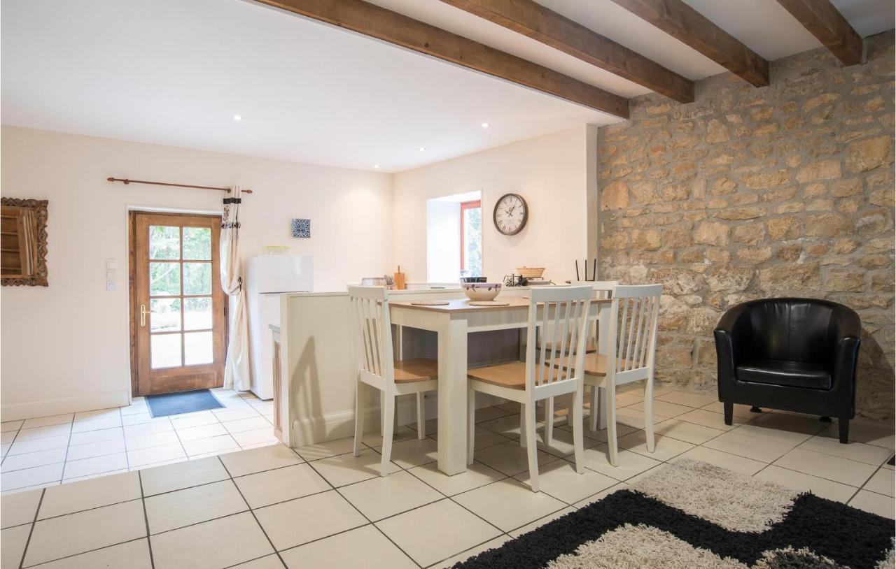 Lovely Home In Nanclars With Kitchen Buitenkant foto